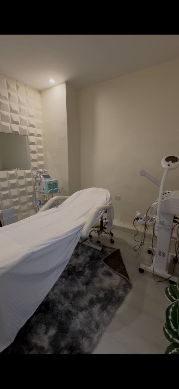 Private treatment room with spa bed at Yen Skin Solution